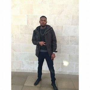 Meet your Posher, Roshane